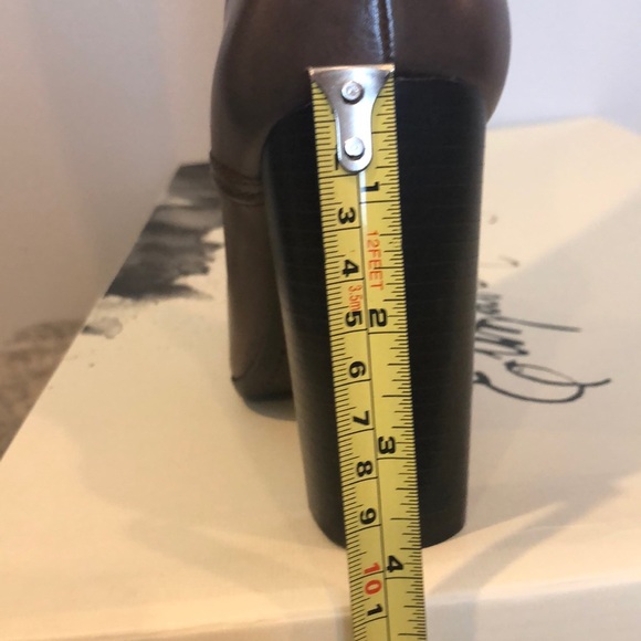 PRICE DROP! ⭐️ Elizabeth and James Leather Boots - Picture 7 of 7